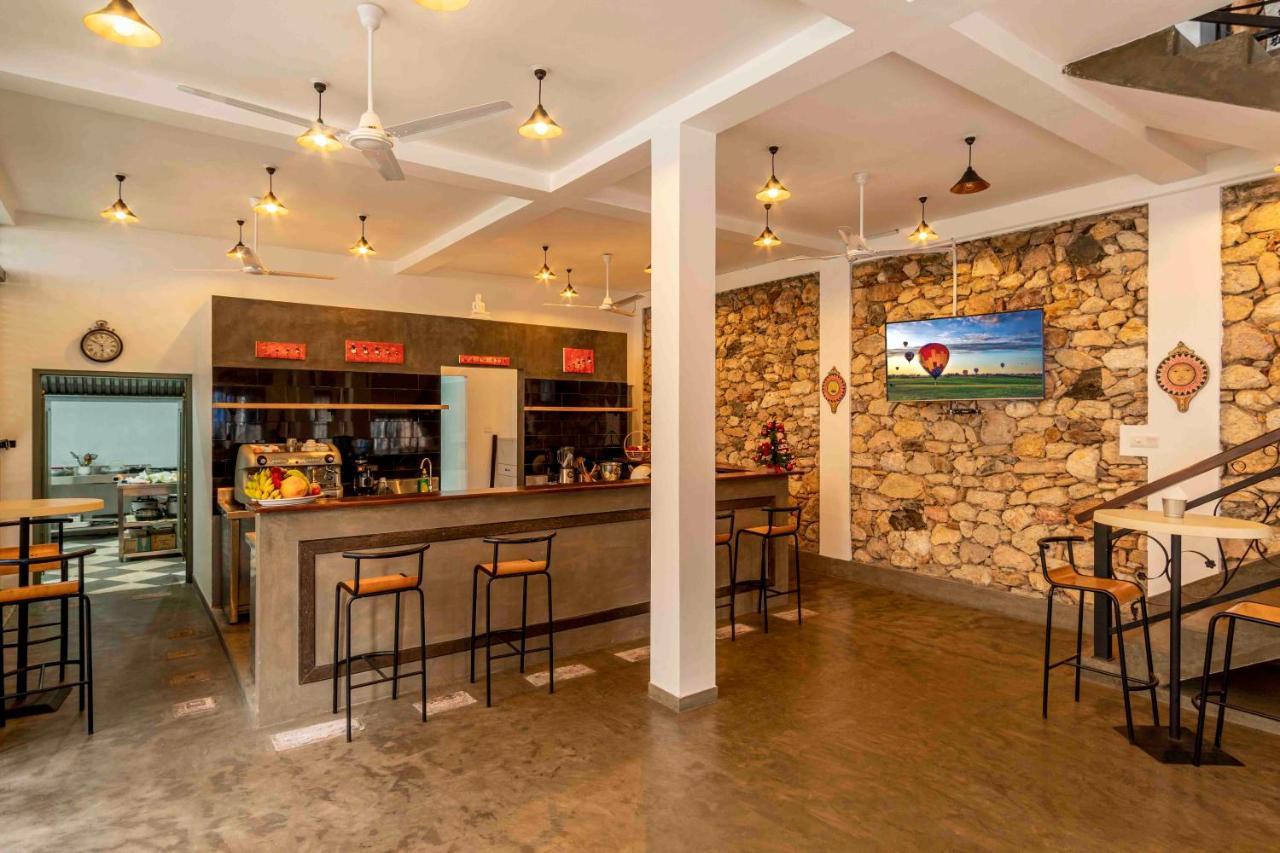 Brixia Cafe & Guest Bed & Breakfast กอลล์ ภายนอก รูปภาพ
