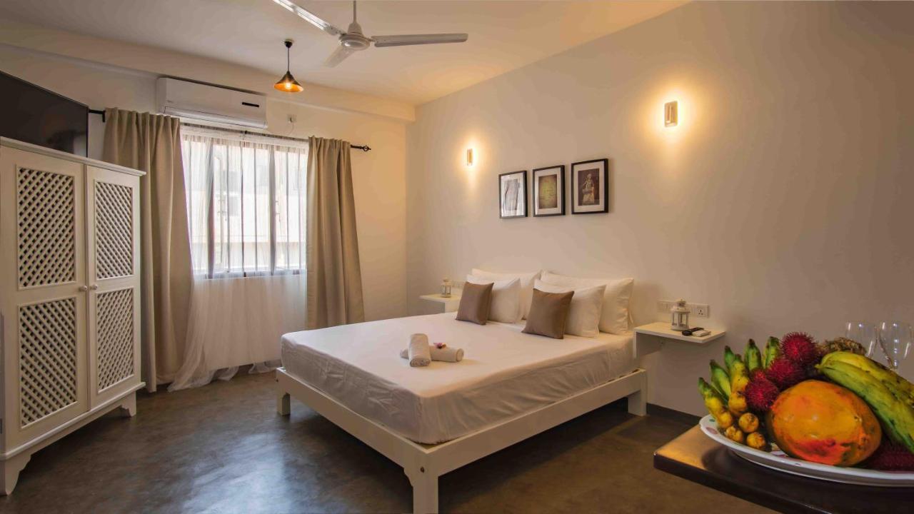 Brixia Cafe & Guest Bed & Breakfast กอลล์ ภายนอก รูปภาพ