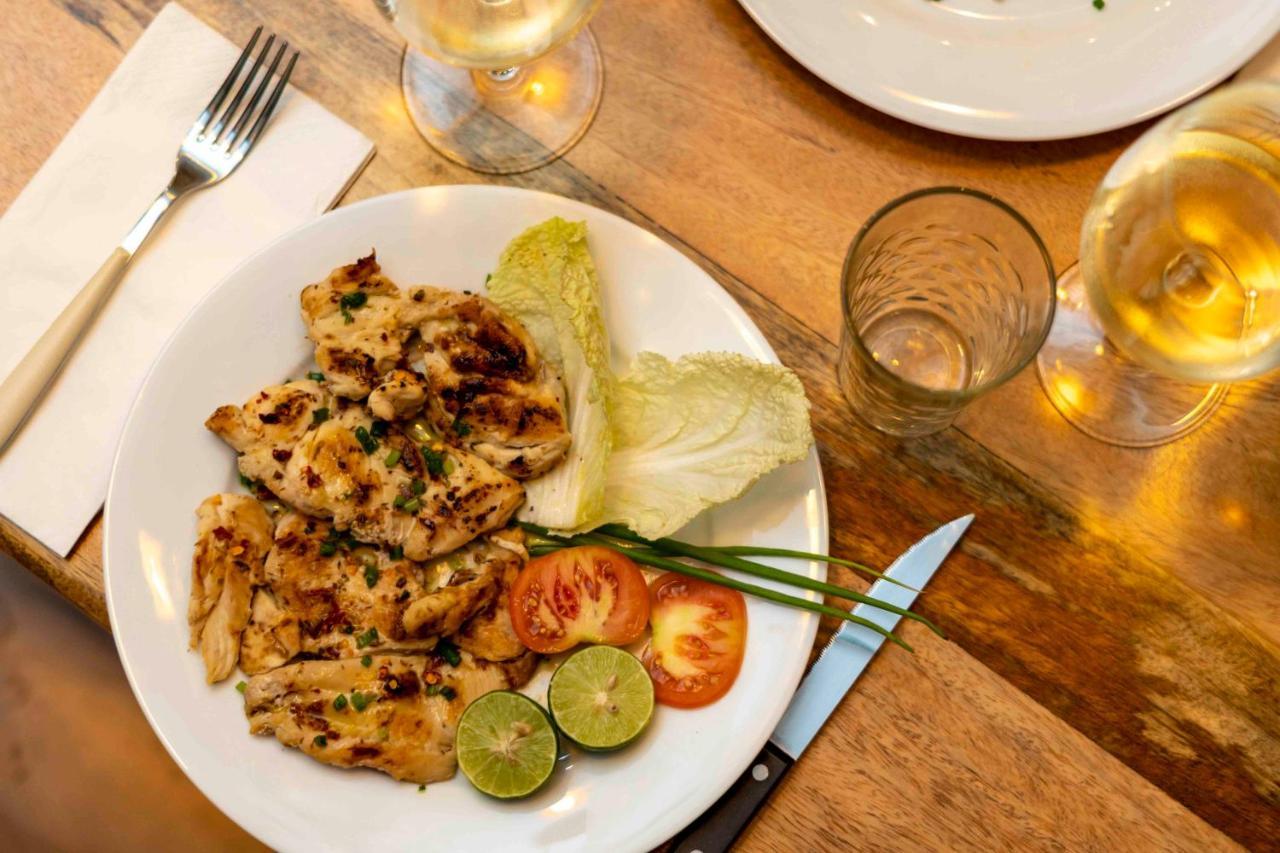 Brixia Cafe & Guest Bed & Breakfast กอลล์ ภายนอก รูปภาพ