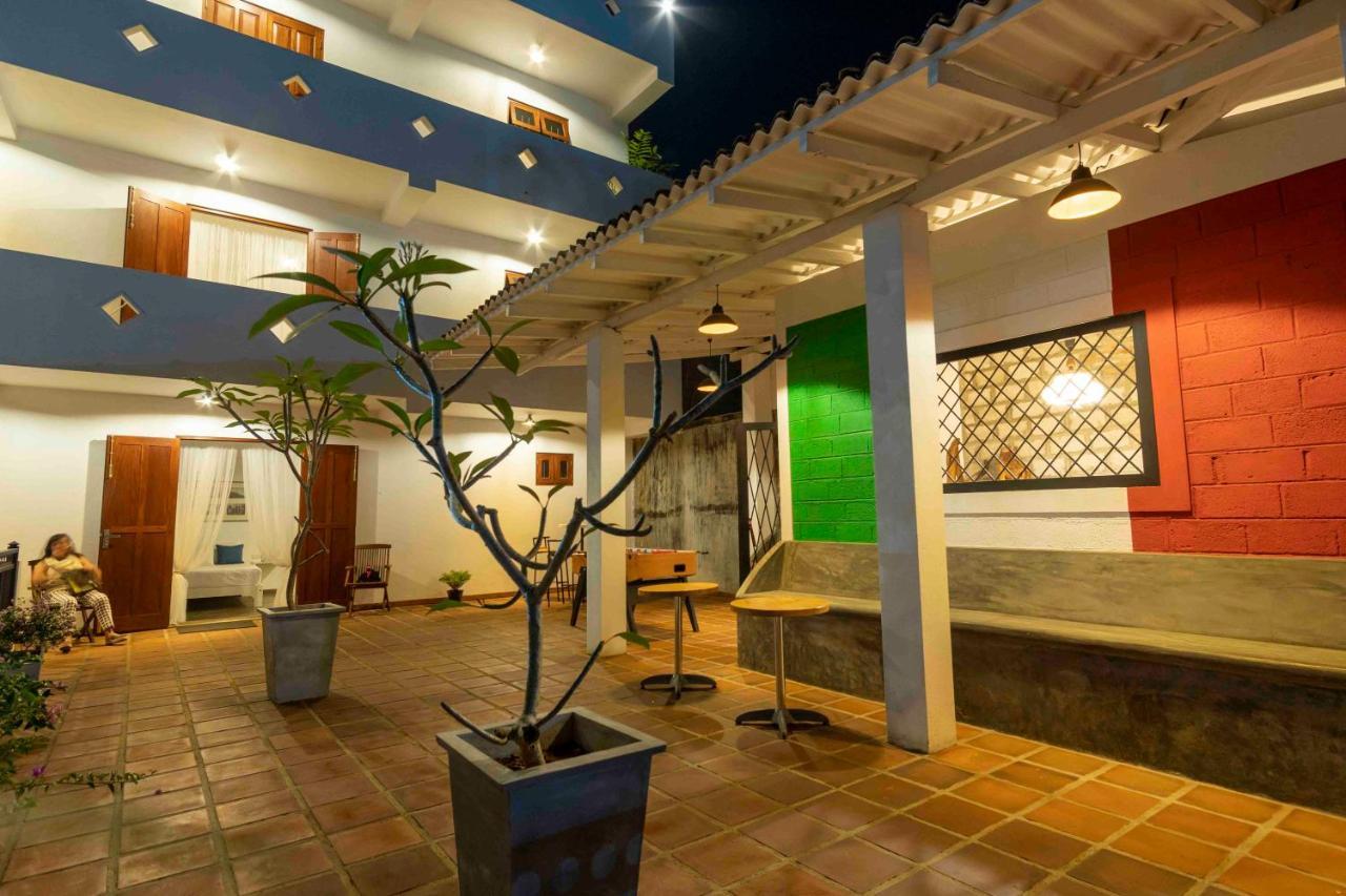 Brixia Cafe & Guest Bed & Breakfast กอลล์ ภายนอก รูปภาพ